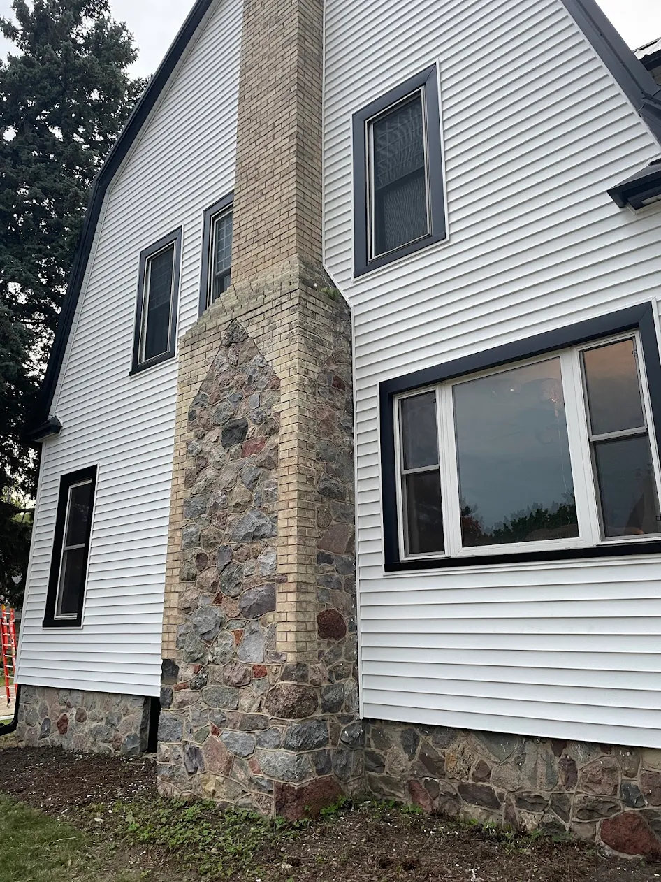 Erika D siding after